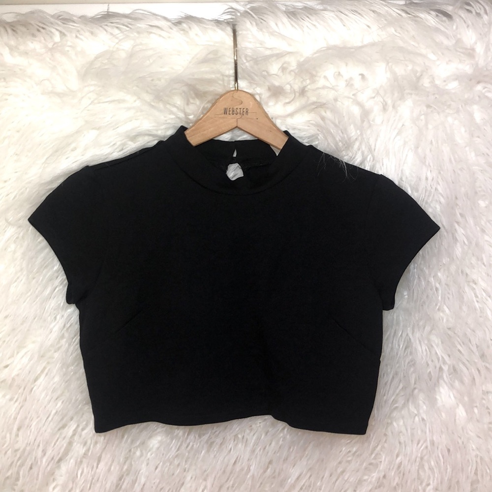 black crop top
